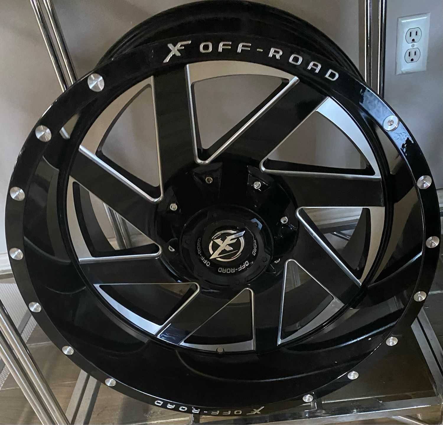 XF OFF-ROAD XF-205 GLOSS BLACK AND MILLED