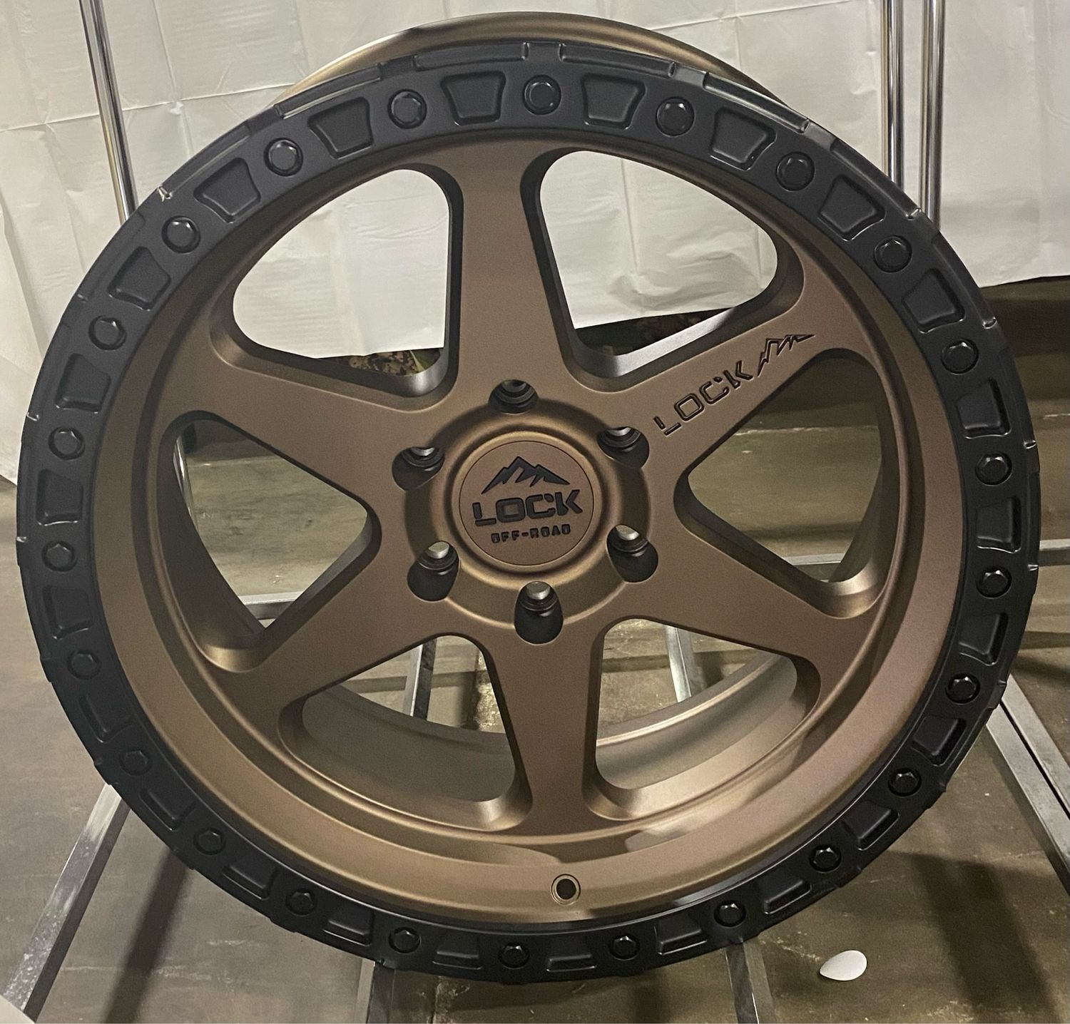 LOCK OFF-ROAD OLYMPUS (MATTE BRONZE W/ MATTE BLACK RING)