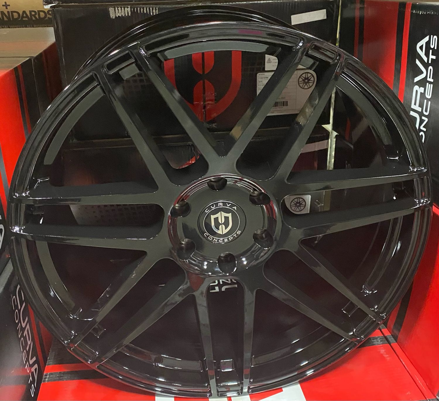 CURVA CONCEPTS CFF300 (GLOSS BLACK)