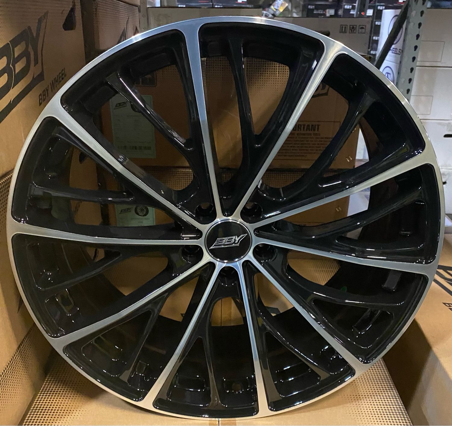 BBY 06 ILLUSION WHEEL BLACK &amp; MACHINED