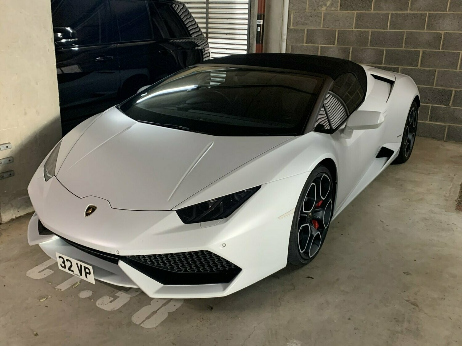 No drill Lamborghini license mount
