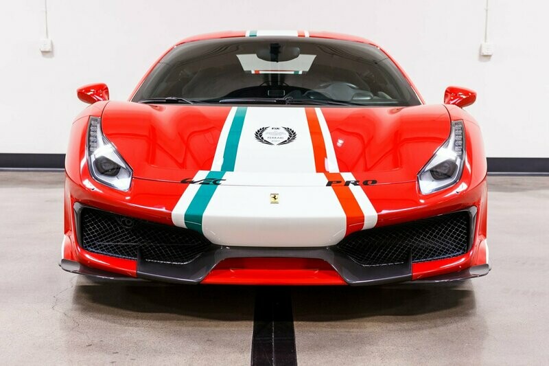 488 Pista Piloti front license mount