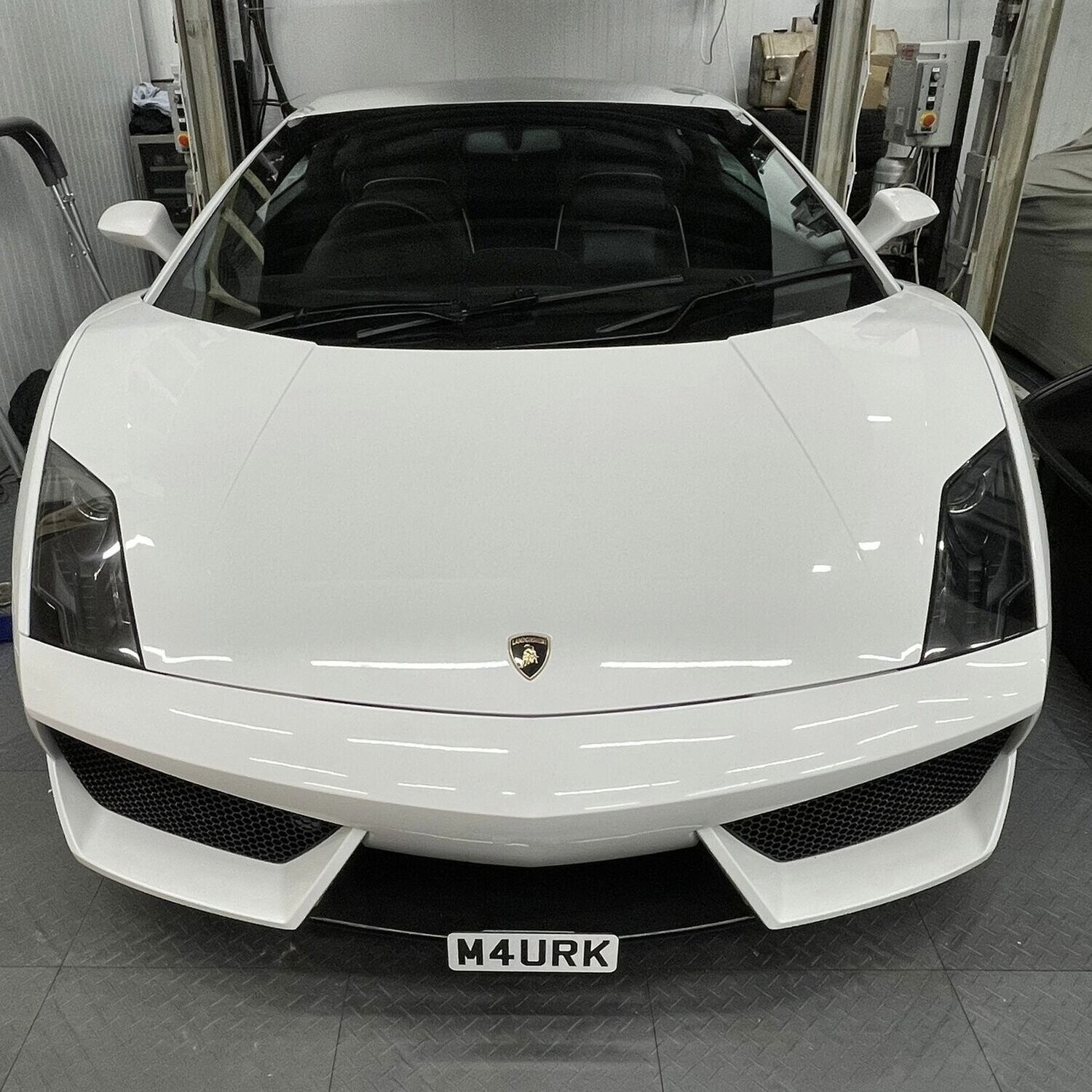 Lamborghini Gallardo LP550 front number plate mount