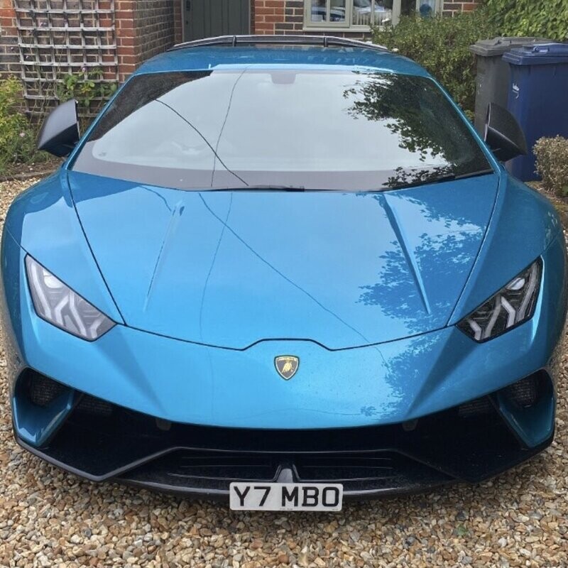 Huracan Performante LP640-4 coupe front license bracket