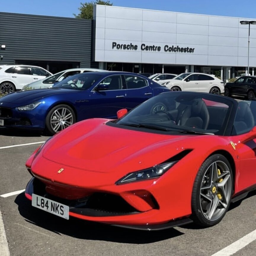 DRILL FREE Ferrari F8 Front License