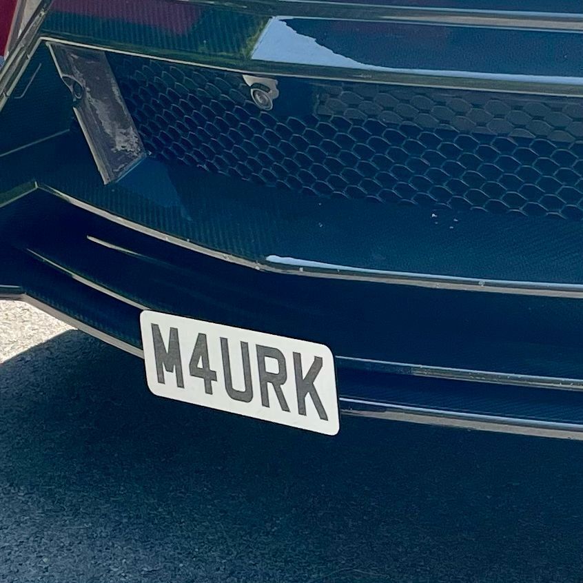 Lamborghini Urus Mansory wide body kit , front license plate mount