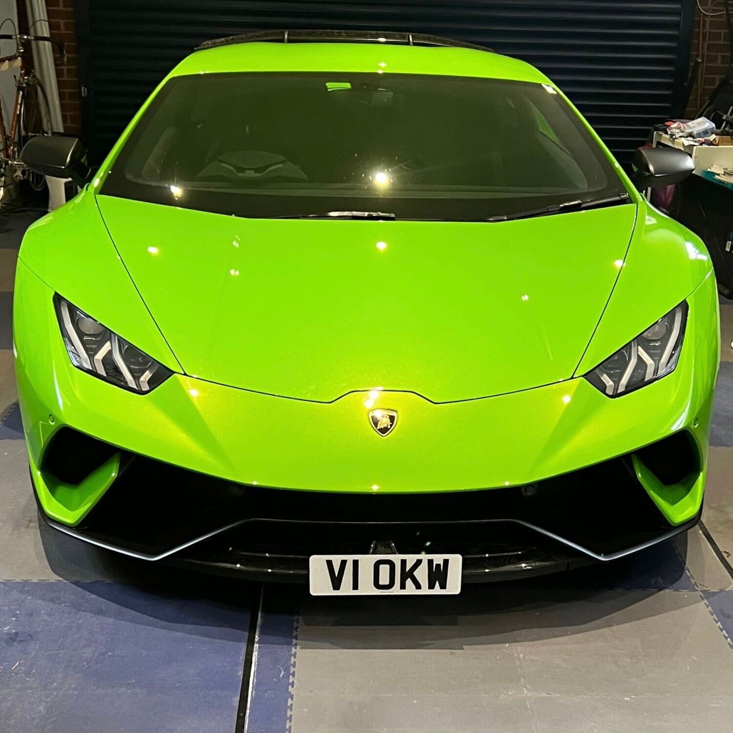 Lamborghini Huracan Performante LP640 front license plate mount  bracket  holder  frame  clamp  support  no drilling  Spyder  Coupe  number  Registration  Detachable  no holes