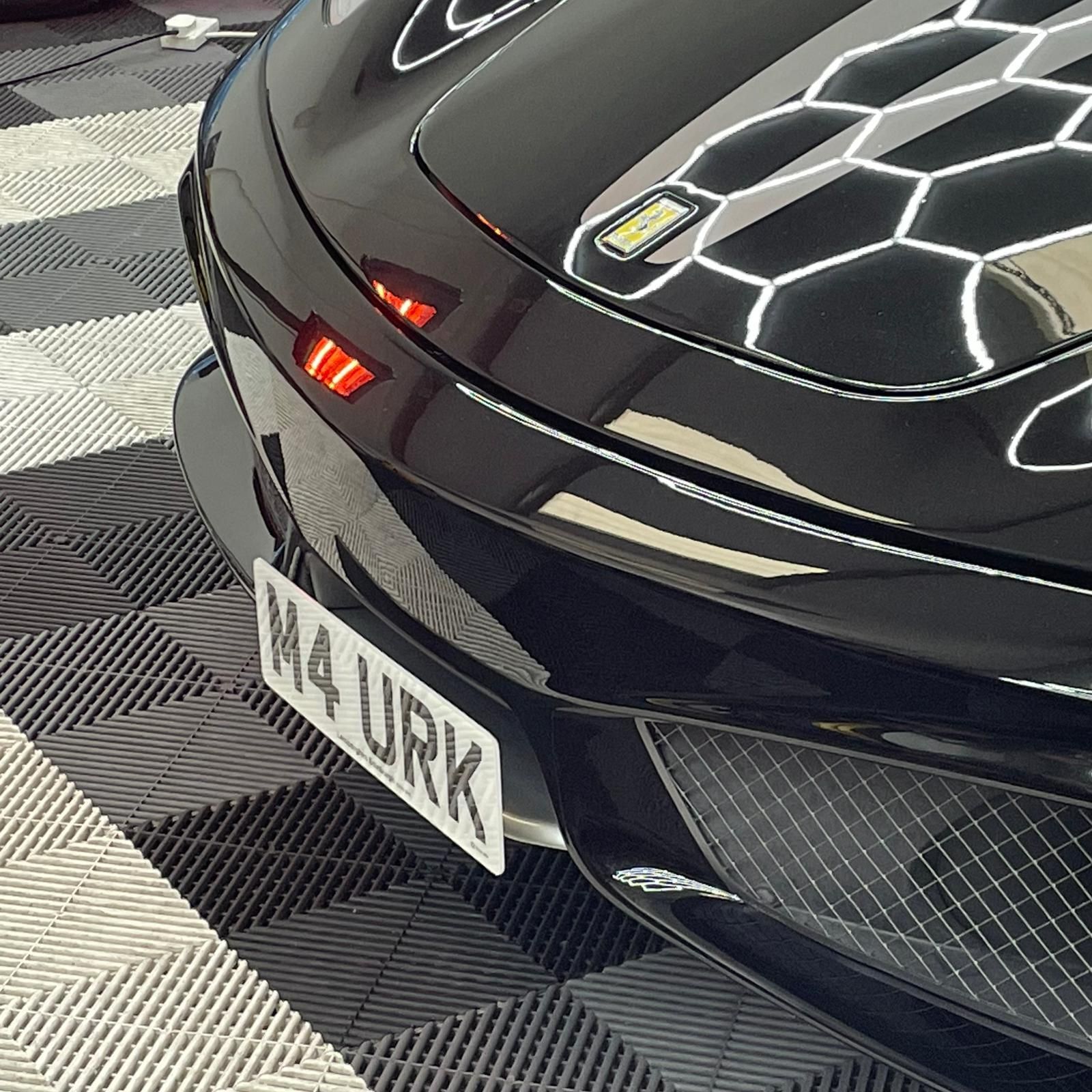 Ferrari 430 Scuderia no drill front license plate