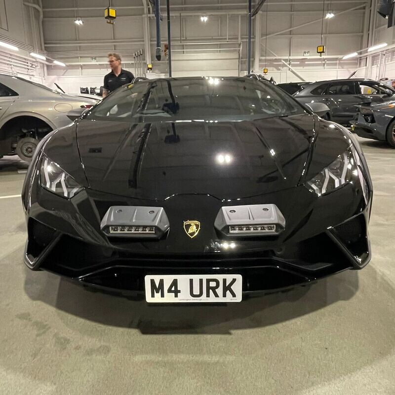 Lamborghini Huracan Sterrato front license plate mount