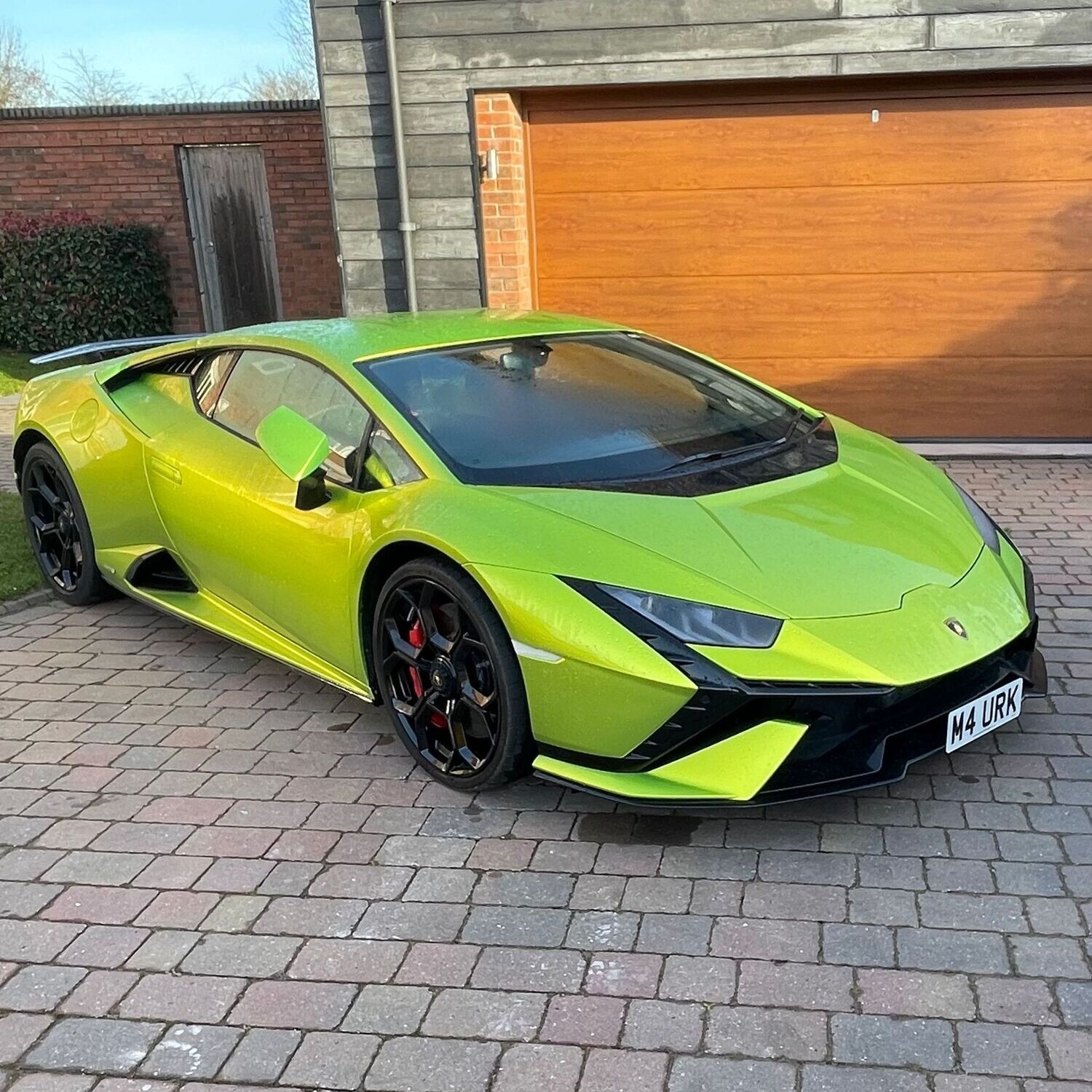 Lamborghini Huracan Tecnica license frame