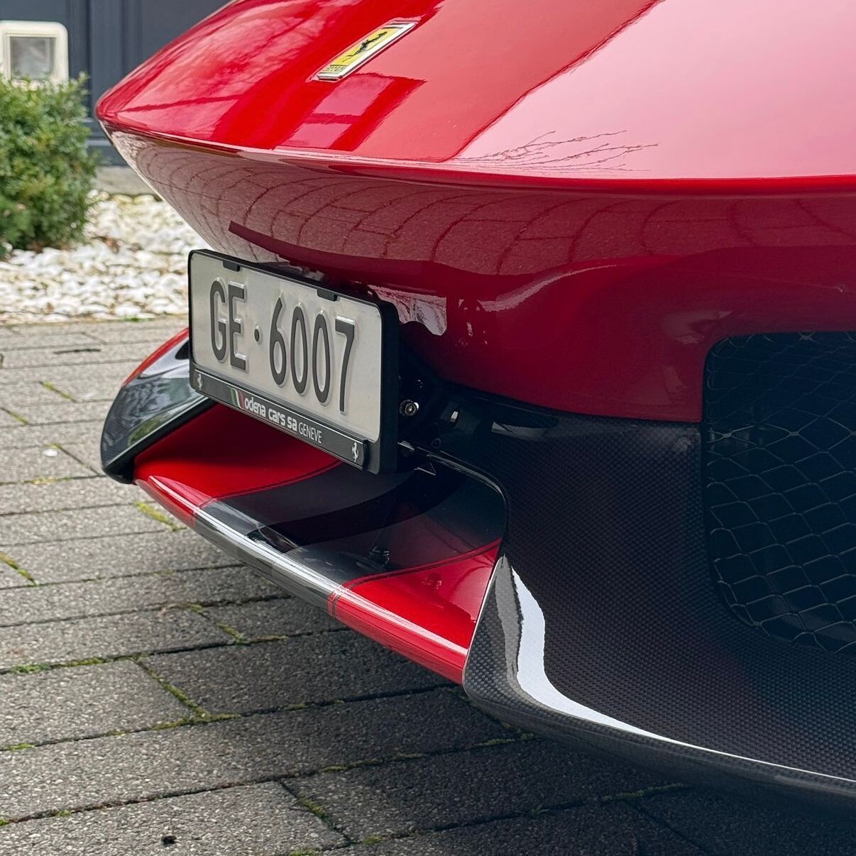 DRILL FREE Ferrari Pista front license