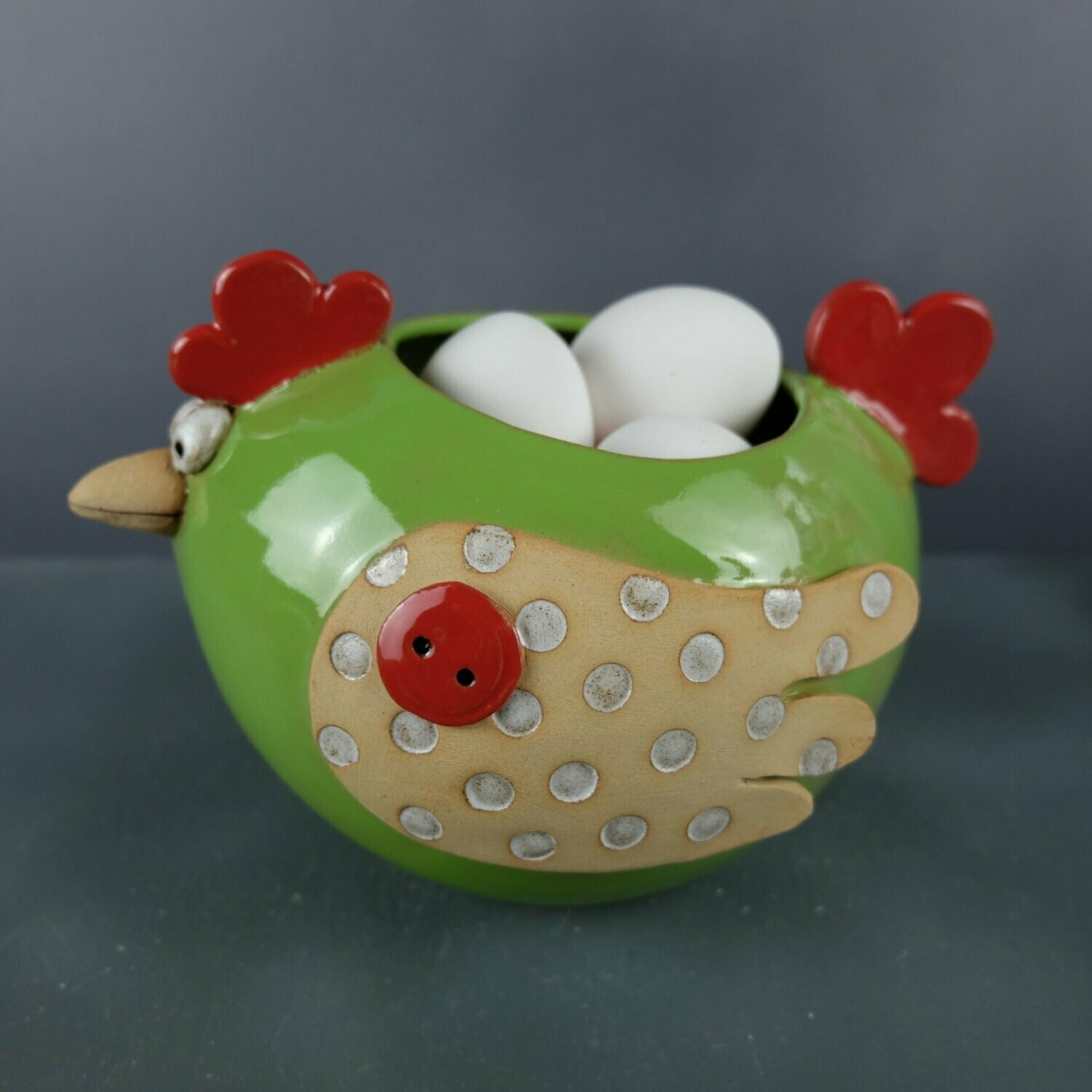 Henne "Eierkörbchen"