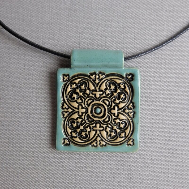 Schmuck Medaillon "Ornament" grün