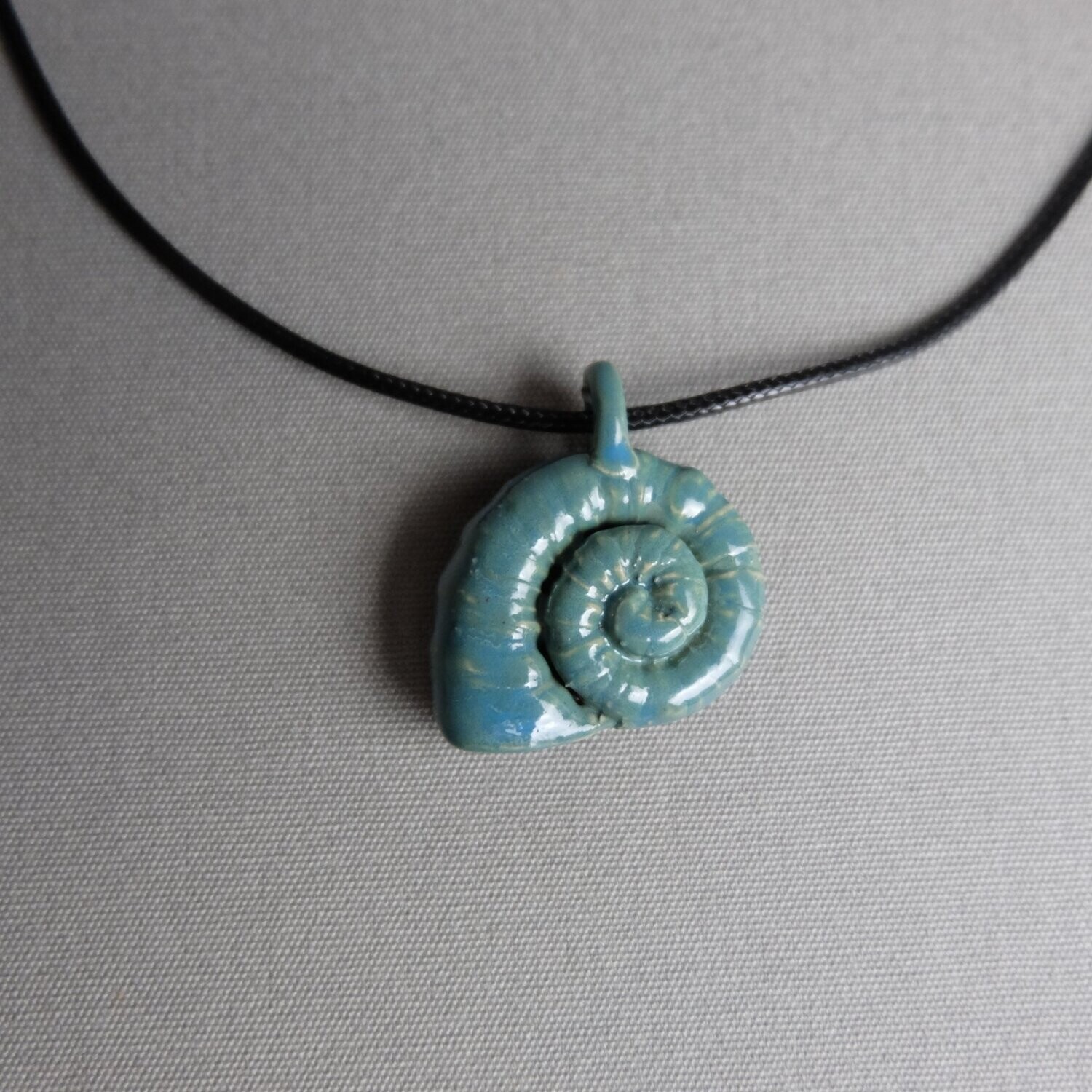Schmuck Medaillon"Schnecke" grün