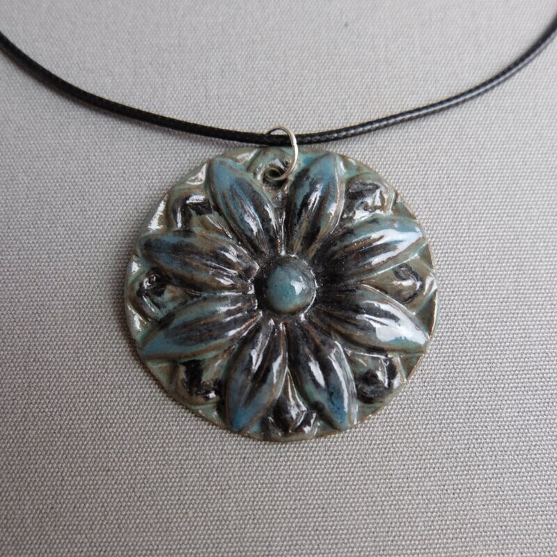 Schmuck Medaillon "Sonne" grün