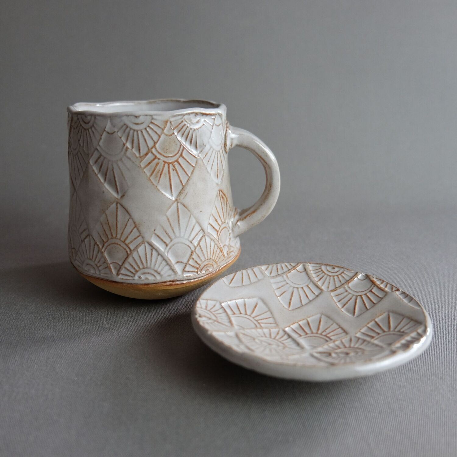 Tasse und Teller "Ornament"
