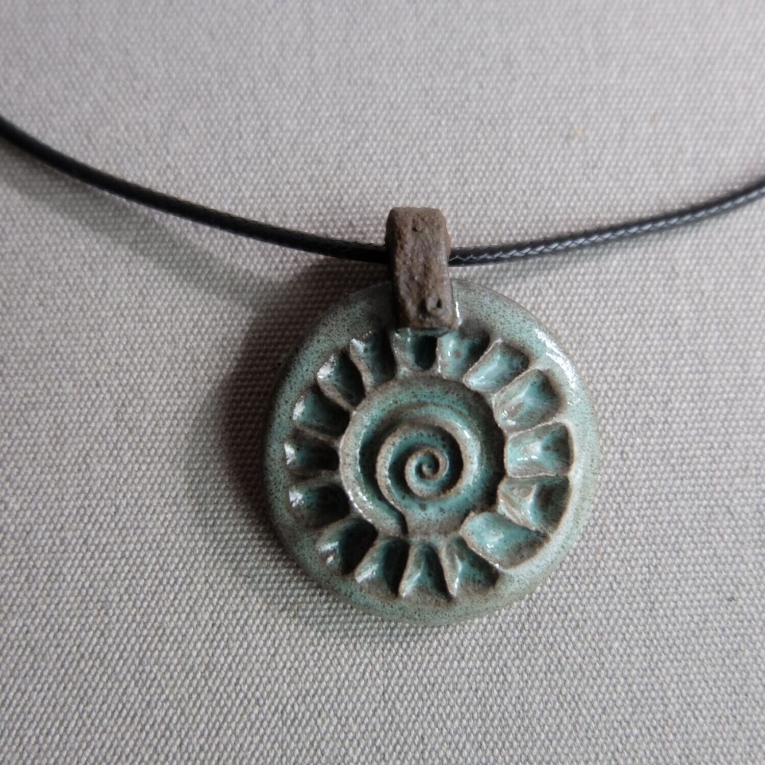 Schmuck Medaillon "Sonne" grün