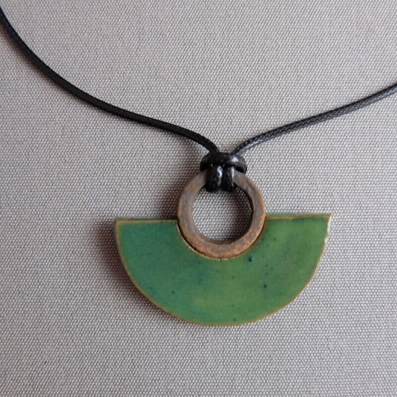Schmuck Medaillon "Inka" grün