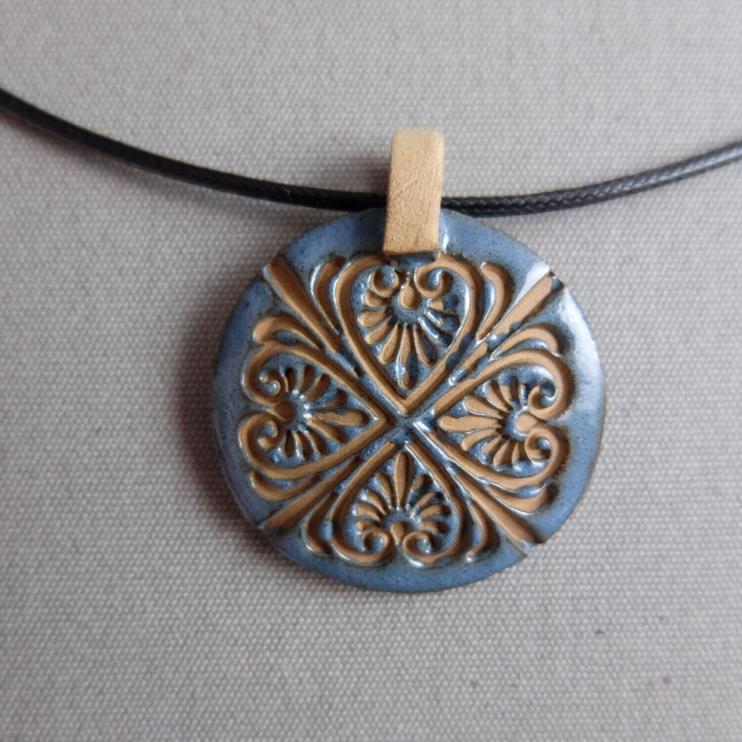 Schmuck Medaillon "4 Herzen" blau