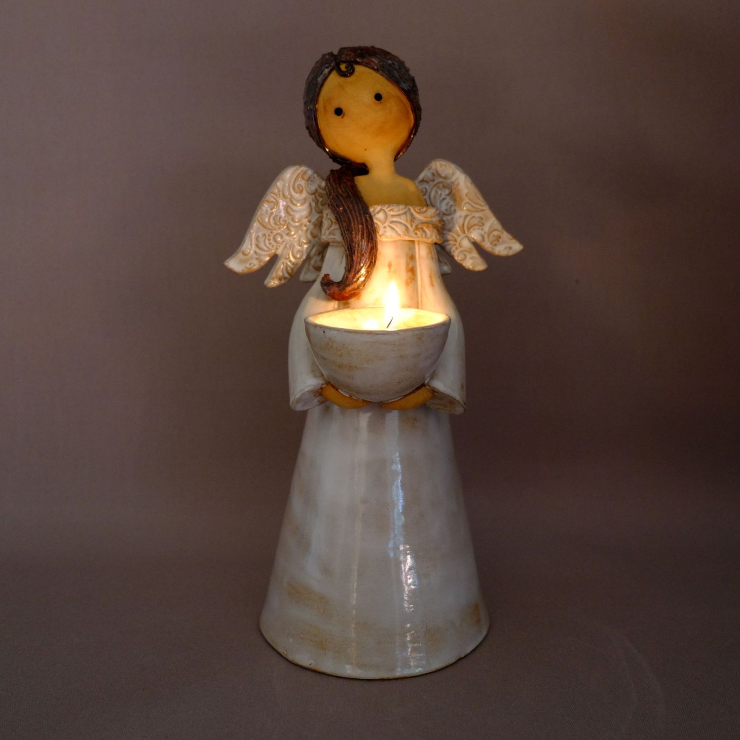 Engel mit Teelichthalter