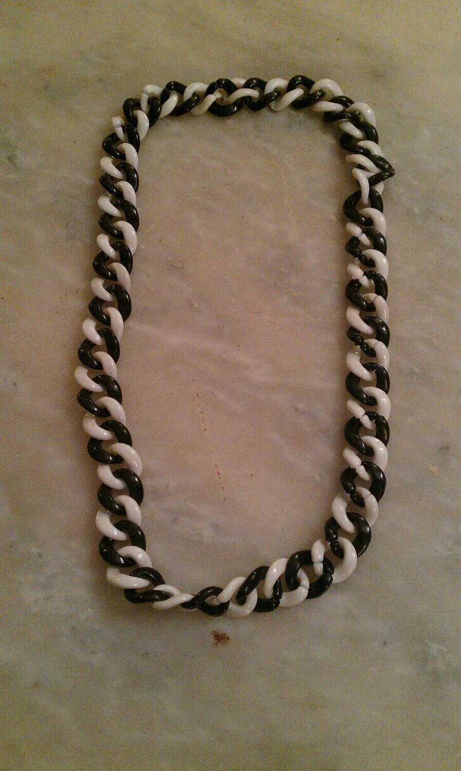 Collar AMISHADASHOP Negro/Blanco
