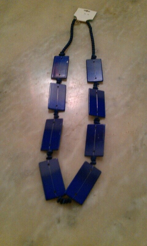 Collar AMISHADASHOP Azul