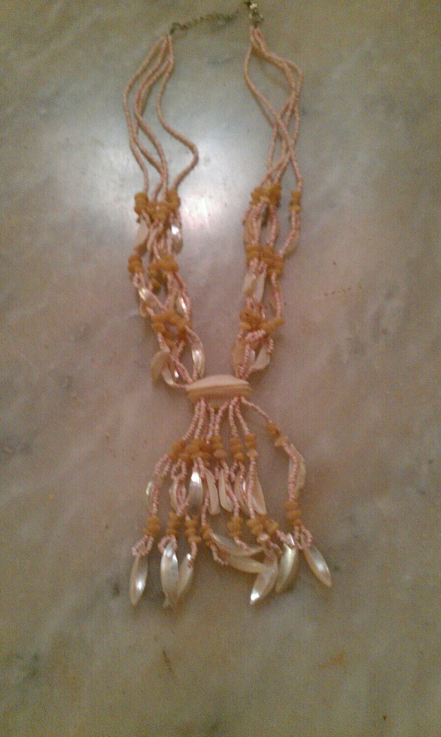 Collar AMISHADASHOP Beig