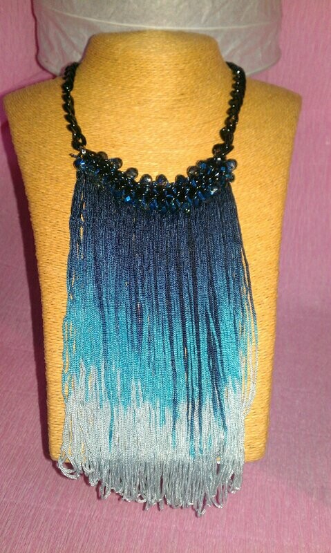 Collar AMISHADASHOP Azul Marino