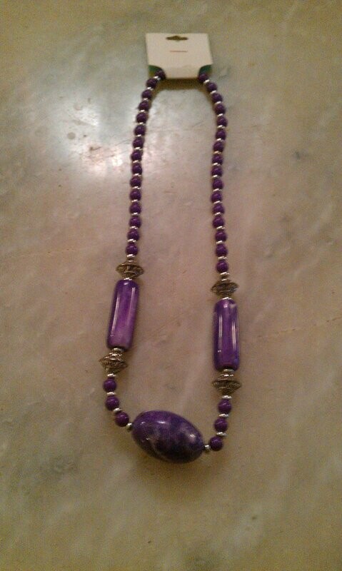 Collar AMISHADASHOP Lila