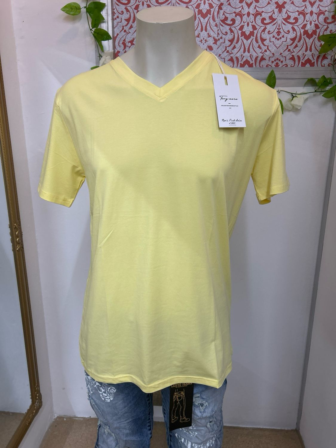 CAMISETA Hombre Cuello PICO AMARILLO