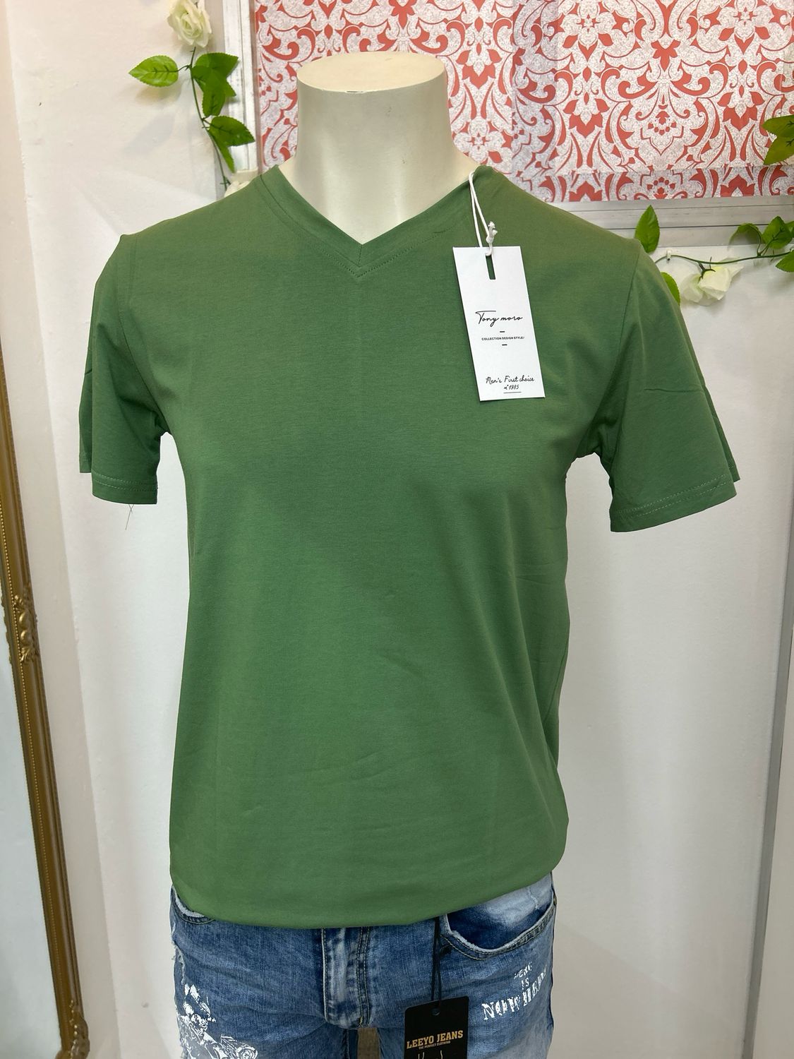 CAMISETA Hombre Cuello PICO VERDE CAMISETA Hombre Cuello PICO VERDE