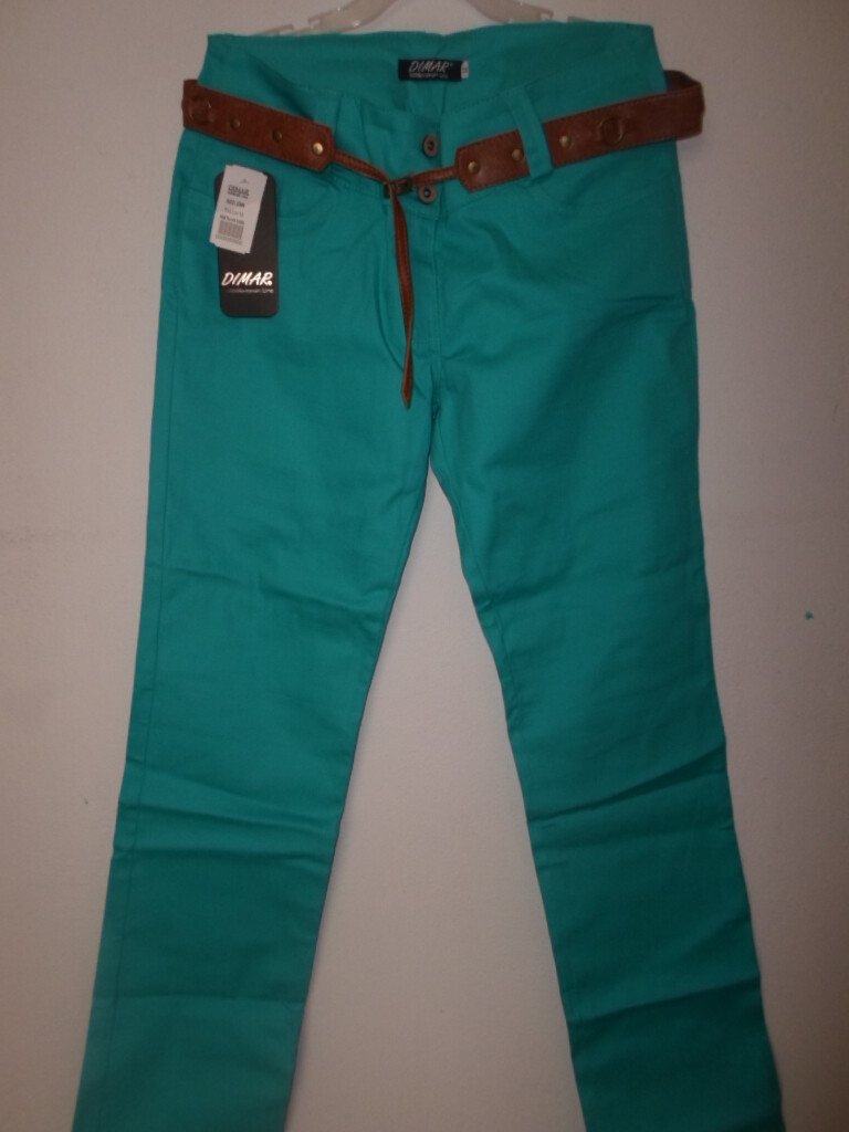 Pantalon para dama en drill bota recta o bota tubo