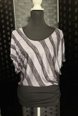 (Medium) Stripe Top Dk Grey