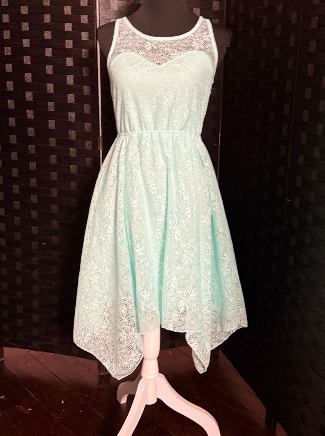 (Medium) AP Lace Mint Dress