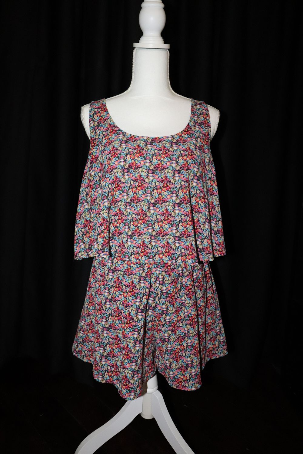(Medium) AP Floral Romper 2