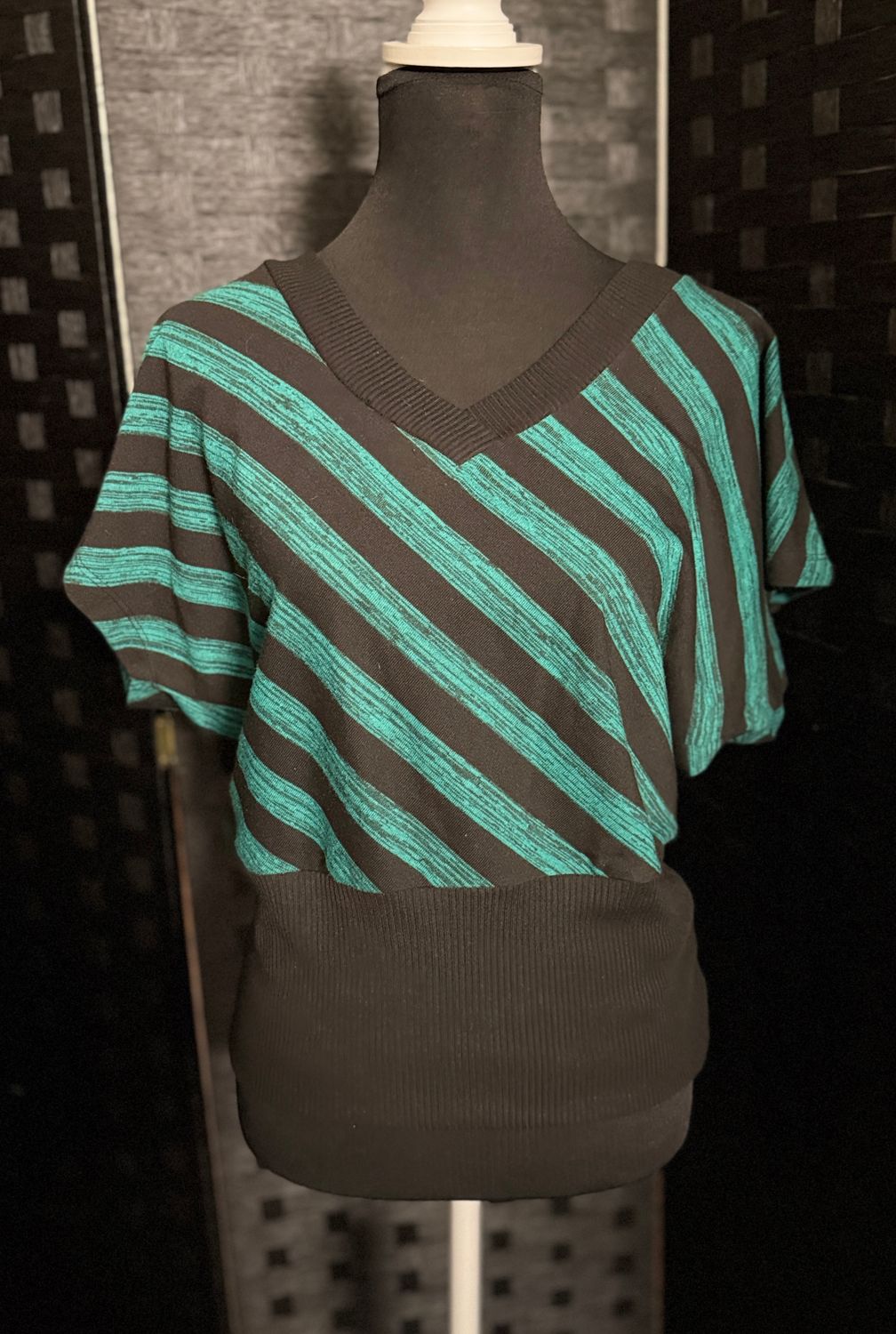 (Large) AP Elk &amp; Green Stripe Top