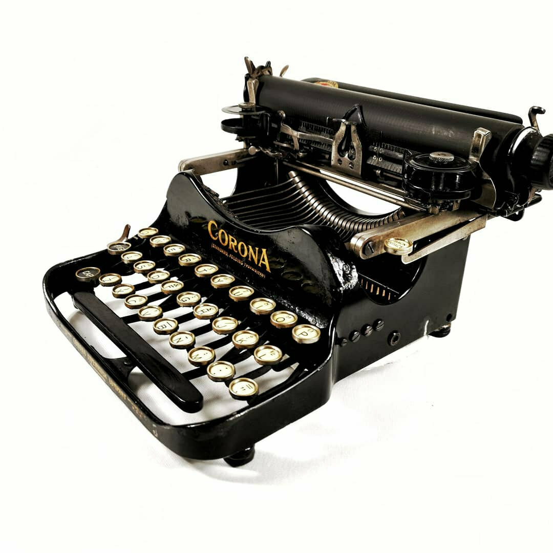 Corona Standard Folding no'1 Antique Typewriter