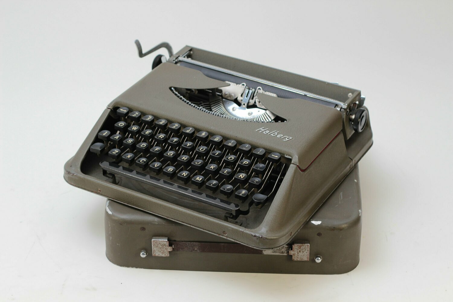 Halberg Typewriter