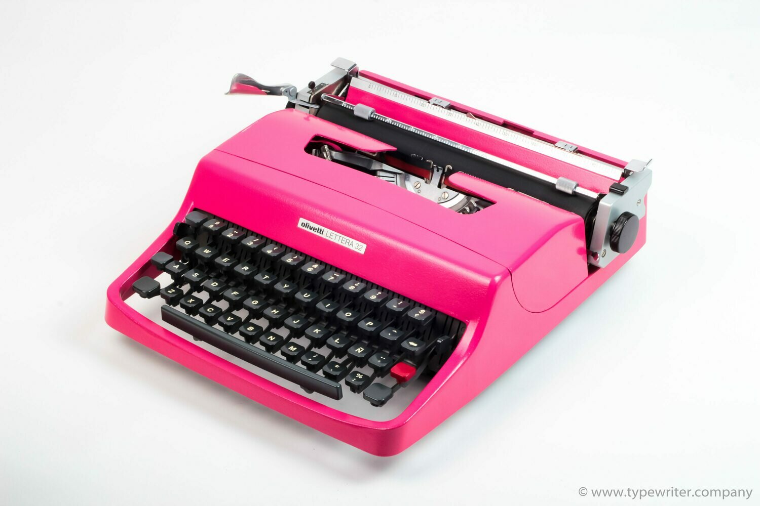 Lady Gaga's Olivetti Lettera 32 Pink Typewriter