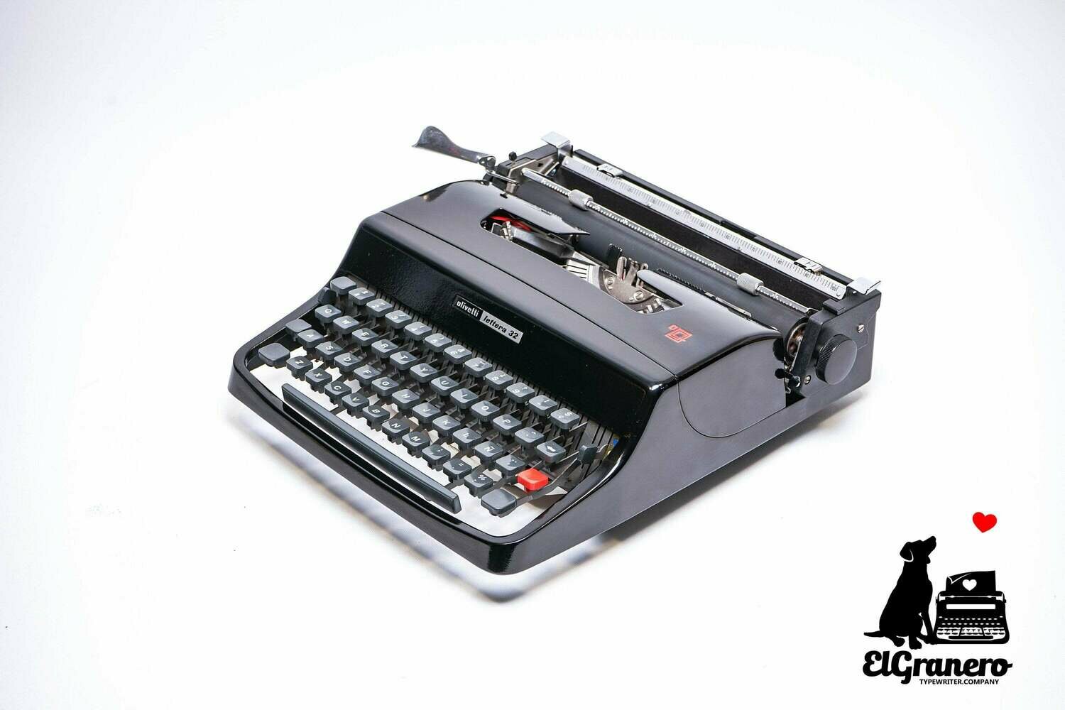 Olivetti Lettera 32 Black Typewriter