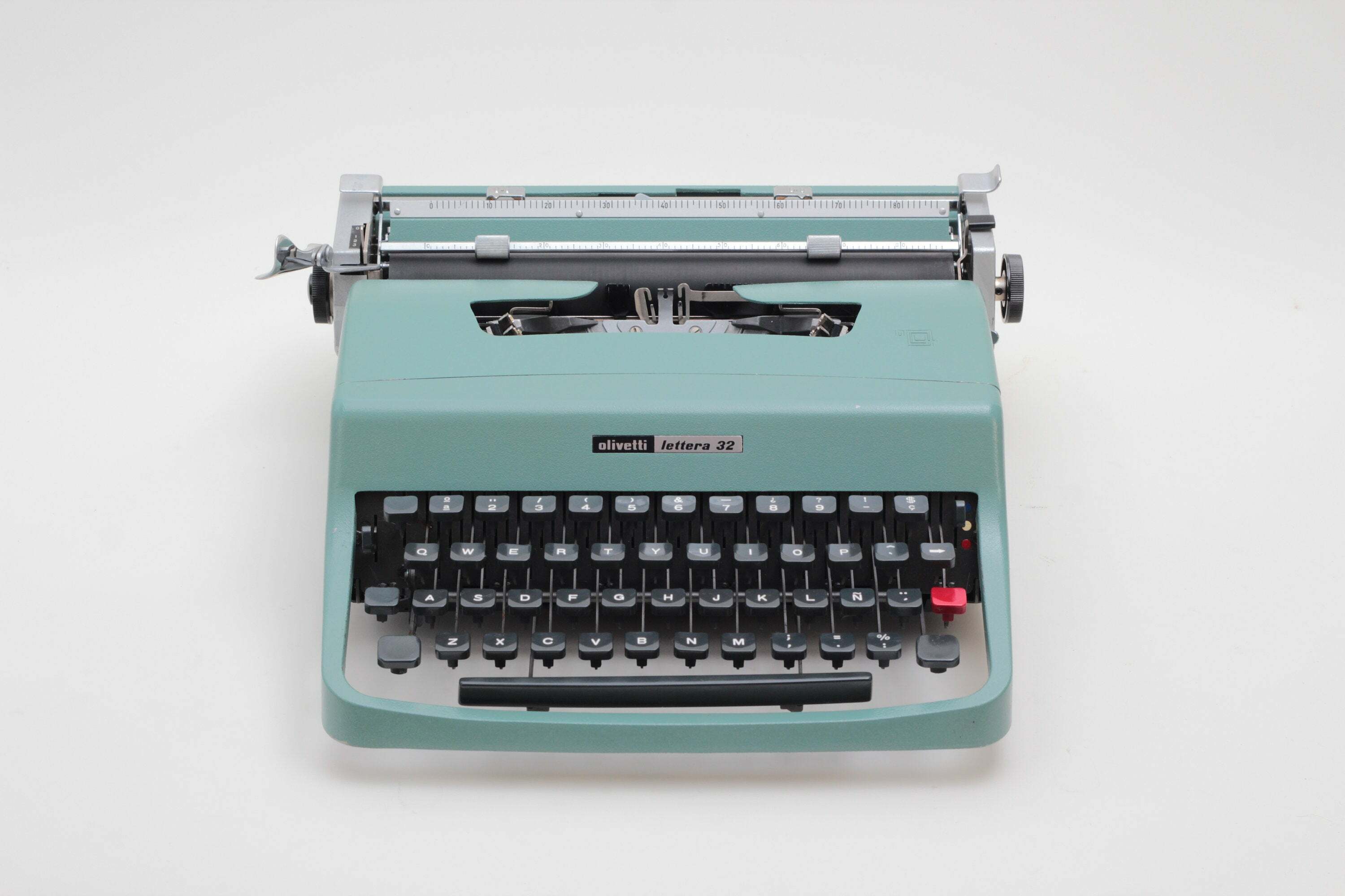 D82 Lexicon80 Studio 45 Black / Olivetti Schreibmaschine Farbband: Lettera 32 
