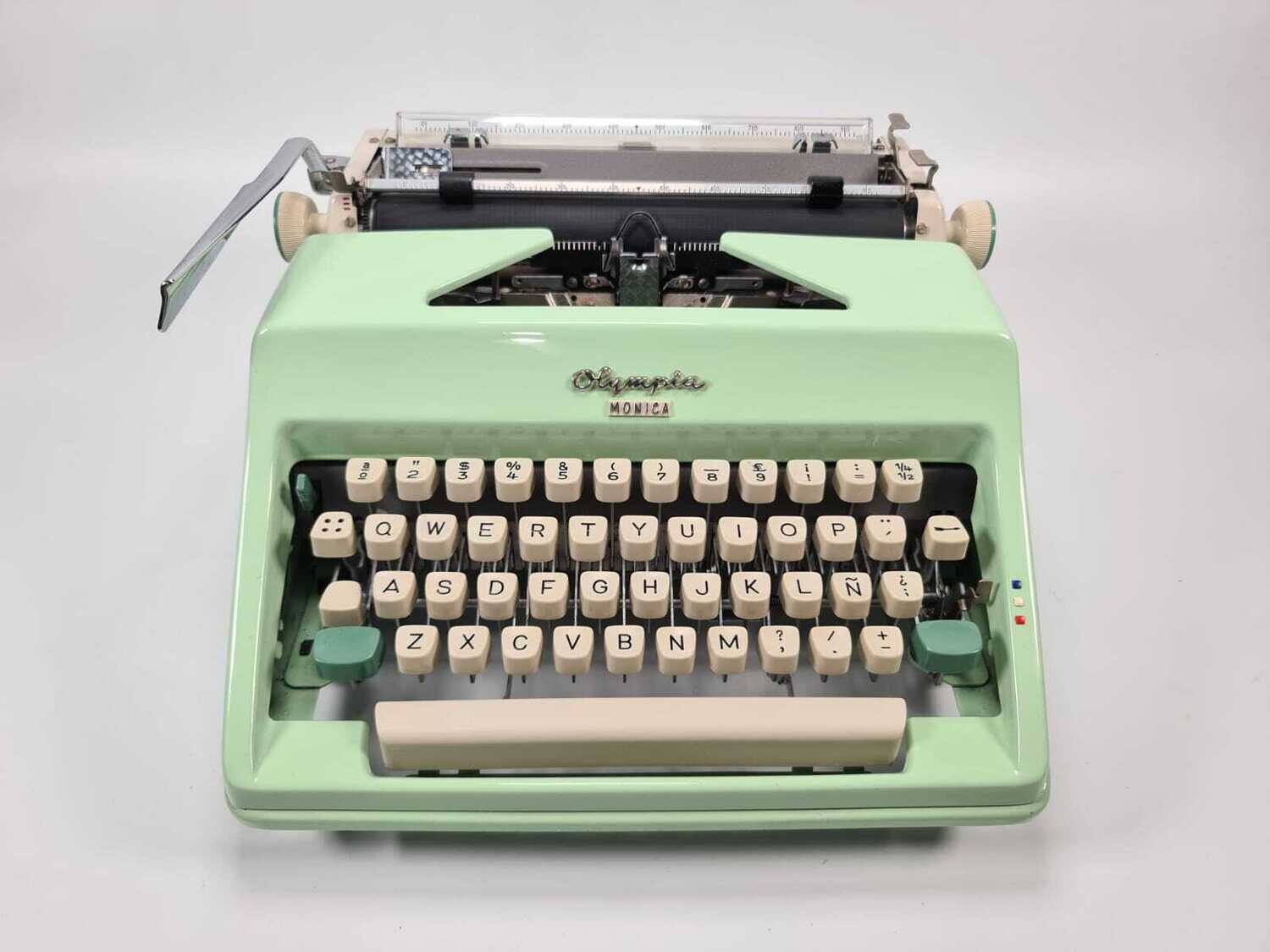 Olympia SM8 Pro Mint Green Typewriter