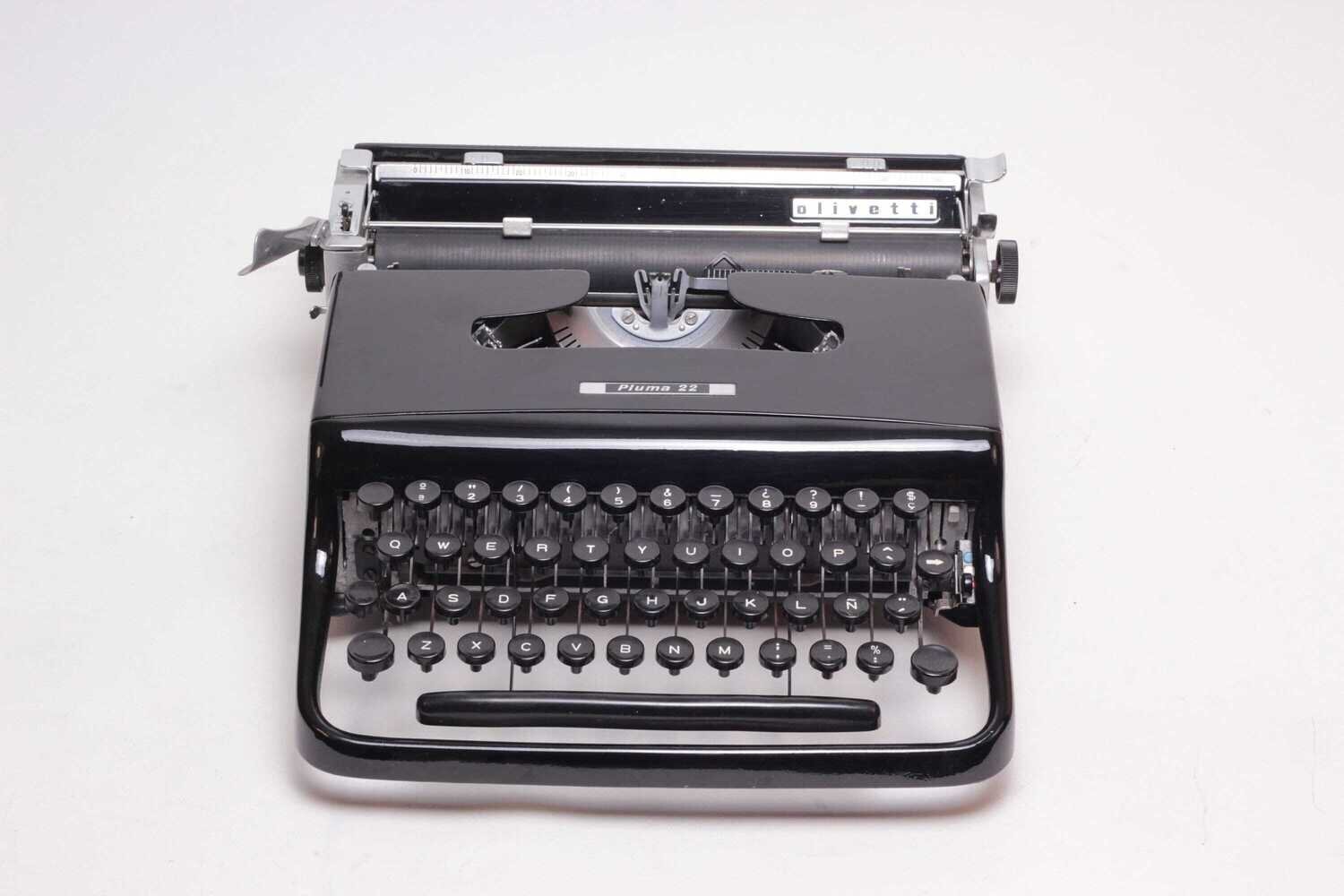 Limited Edition Olivetti Pluma 22 Black Typewriter, Vintage, Mint Condition, Manual Portable, Professionally Serviced by Typewriter.Company