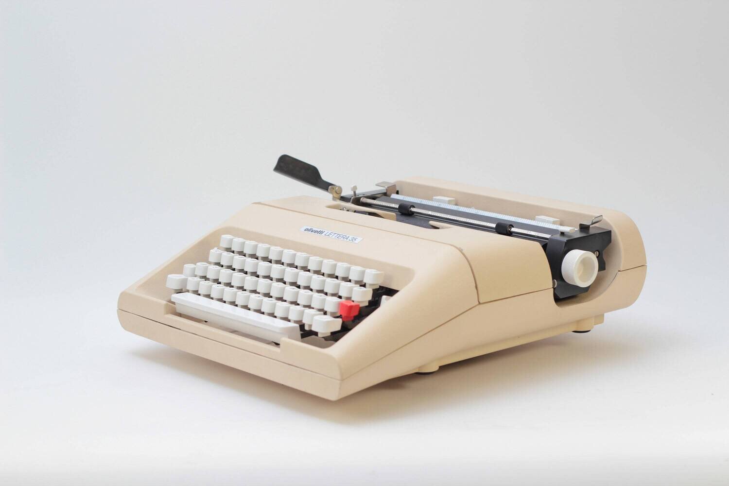 Olivetti Lettera 35 Beige Typewriter, Vintage, Mint Condition, Manual Portable