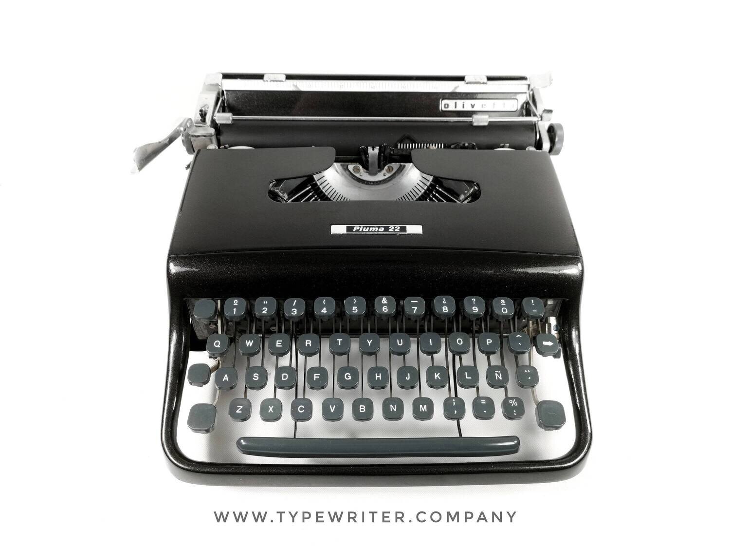 Limited Edition Pluma 22 Black Typewriter, Vintage, Mint Condition, Manual Portable, Professionally Serviced by Typewriter.Company