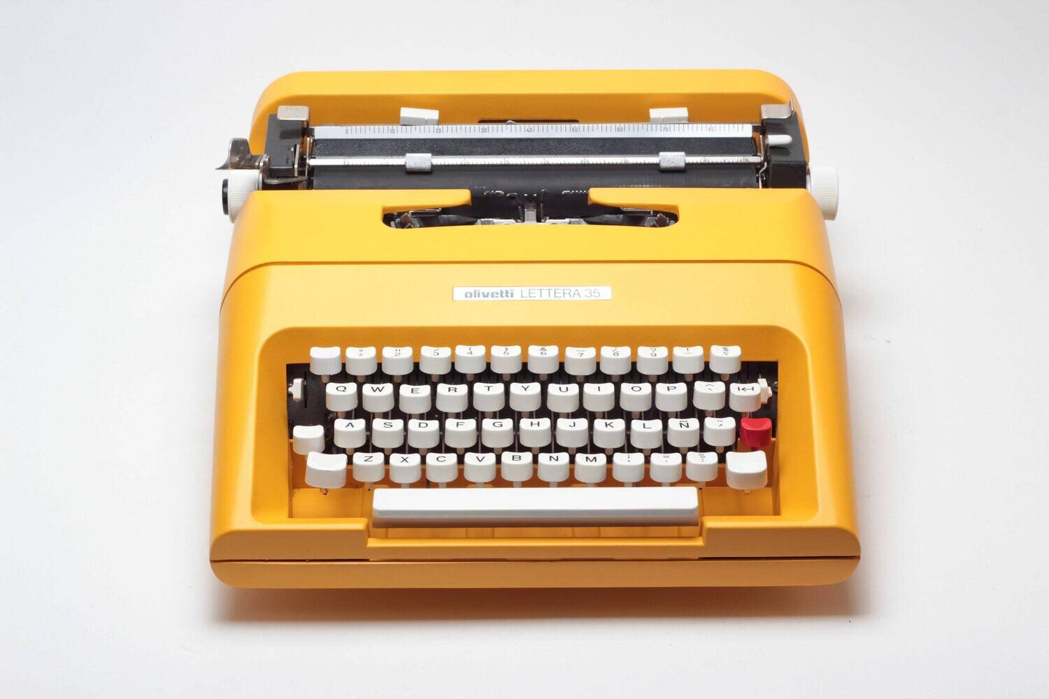 Olivetti Lettera 35 Yellow Typewriter, Perfectly Working, Professionally Serviced by Typewriter.Company