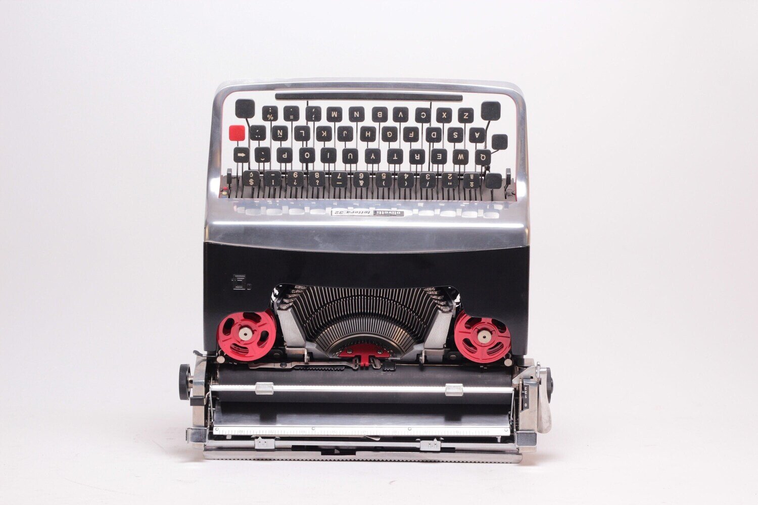 Limited Edition Olivetti Lettera 32 &quot;Chrome&quot; &amp; Black Typewriter, Vintage, Manual Portable, Professionally Serviced by Typewriter.Company