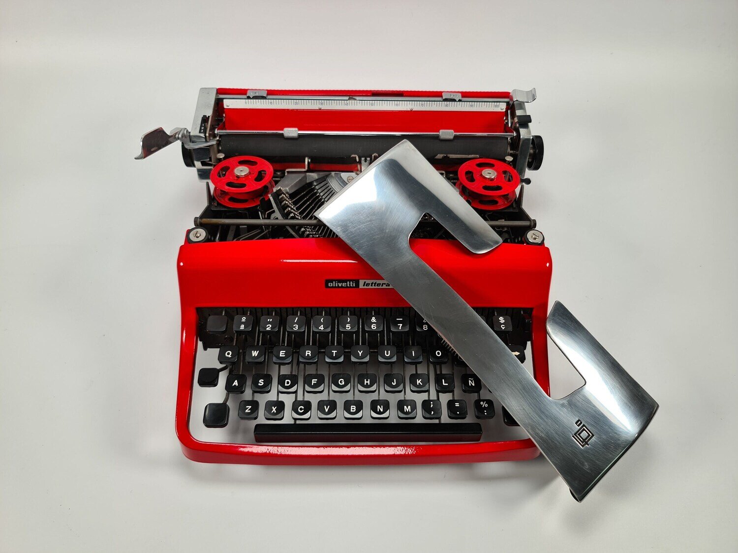 Limited Edition Olivetti Lettera 32 Red & Chrome Typewriter, Vintage, Manual Portable, Professionally Serviced by Typewriter.Company