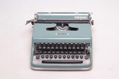 Olivetti Lettera Pluma 22 Original Light Teal Green Typewriter, Vintage, Manual Portable, Professionally Serviced by Typewriter.Company