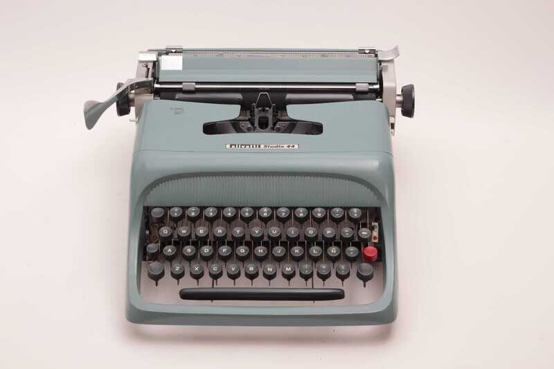 RESERVED FOR R. Olivetti Studio 44 Blue Vintage Typewriter, Serviced